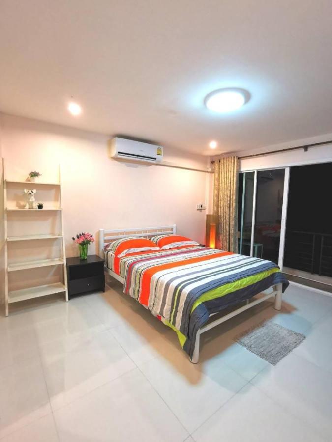 Pon House Hotell Chalong Exteriör bild